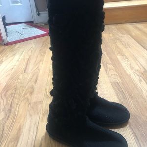 Gently worn Bearpaw Tall knit boots